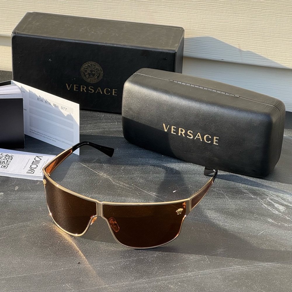 Versace Shield Sunglasses Gold Brown Medusa Italy VE 2206 - Picture 3 of 16